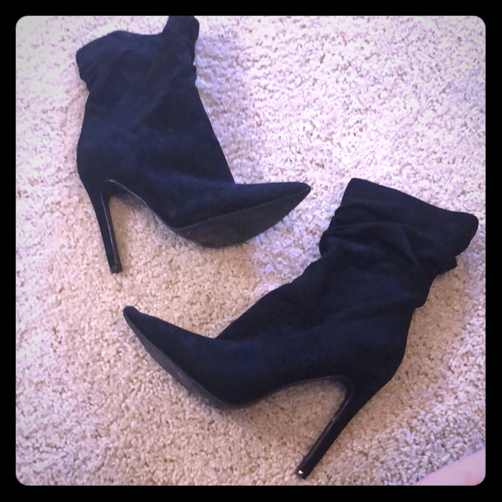 Velvet inspired fashion booties